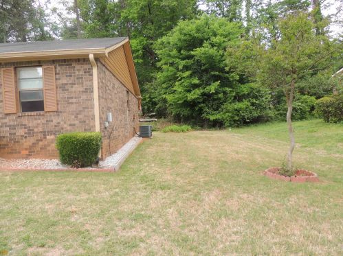 3066 Sarah Lou Dr, Lithonia GA  30078-5747 exterior