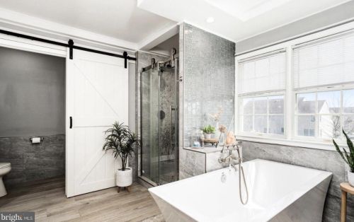 17 Fieldcrest Dr, Columbus NJ  08022-1959 exterior