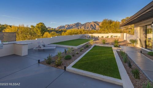 4917 Camino Arenosa, Tucson AZ  85718-6220 exterior