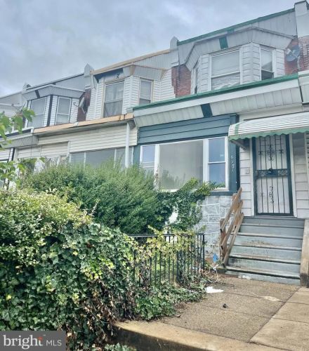 6151 Chestnut St, Philadelphia, PA 19139-3012