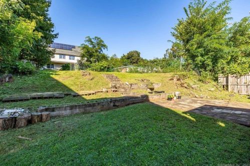 35 Greenwood St, New Britain CT  06051-3031 exterior