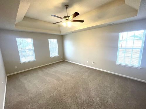 1623 Rogers Crossing Dr, Lithonia GA  30058-7011 exterior