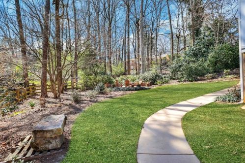 1189 Dunwoody Knl Dr, Atlanta GA 30338-3218 exterior