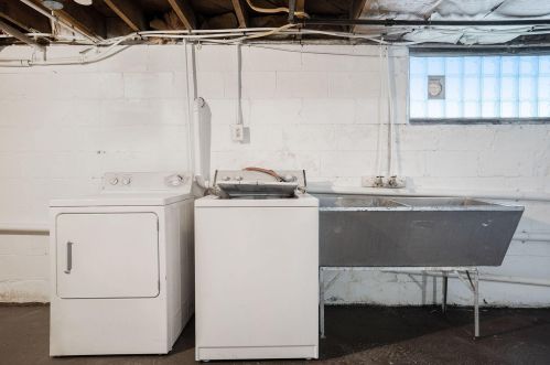 1094 Sanford St, Meskegon MI 49444-1437 exterior