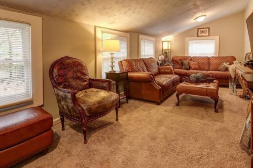 1837 Dorsey Ave, Atlanta GA 30344-6823 exterior