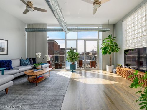 5115 Clark St, Chicago, IL 60640-3061