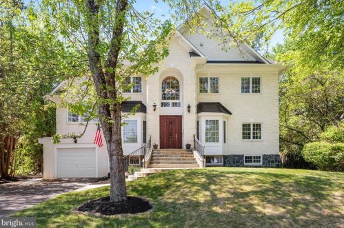 4106 Jewel St, Alexandria, VA 22312-1043