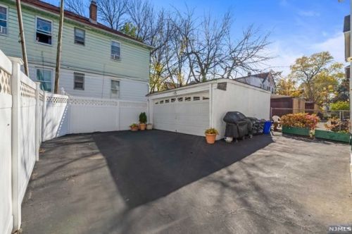 168 Carolina Ave, Irvington NJ 07111-2662 exterior