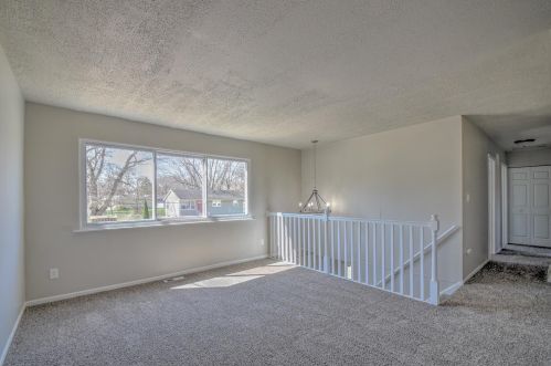 6848 3 Ave, Gary IN 46406-0015 exterior