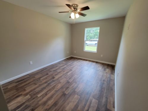 31 Shorey Dr, Defuniak Springs FL 32433-8913 exterior