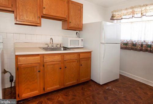 476 Randolph St, Camden NJ 08105-2721 exterior