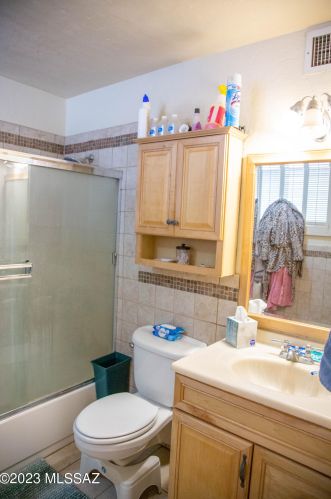 8312 Desert Steppes Dr, Tucson AZ 85710-4210 exterior