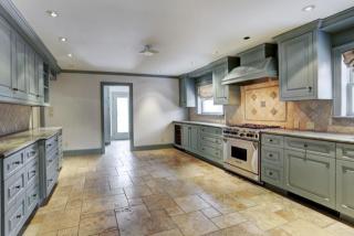 2511 Avalon Pl, Houston TX  77019-6005 exterior