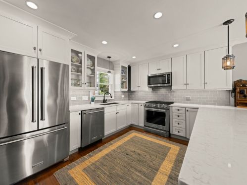 349 Arlington Ave, Elmhurst IL 60126-3546 exterior