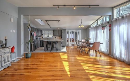 53 Alison Ave, Wallingford, CT 06492-3301