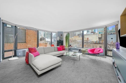 50 Bellevue Pl, Chicago IL  60611-1129 exterior