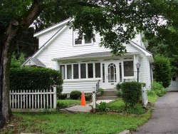 9 Carl St, Newton, MA 02461-1905