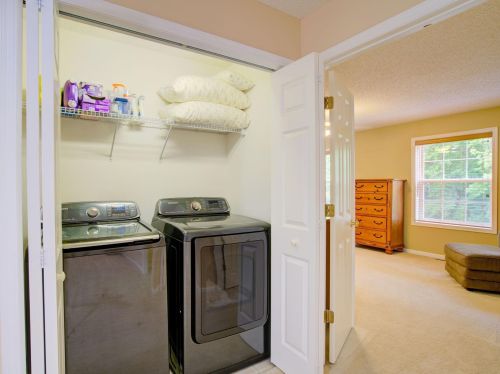 803 Braunworth Ct, Chaska MN 55318-3242 exterior