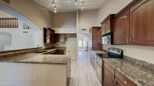 16410 41st St, Phoenix, AZ 85048-0552