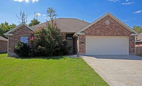 5807 Cord Ave, Springdale, AR 72762-1811