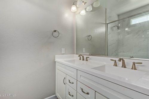 24142 20th Pl, Phoenix AZ  85024-7533 exterior