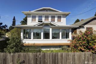 1202 68th St, Seattle WA  98115-6745 exterior