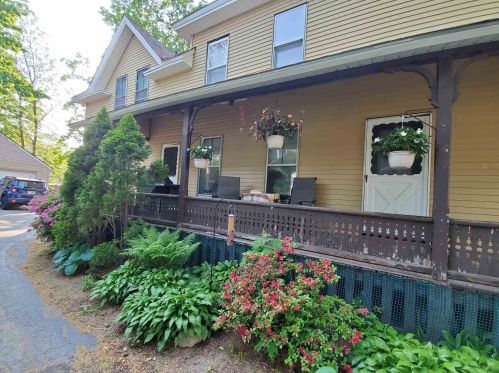 18 Spruce St, Concord NH  03301-3546 exterior