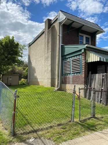 1513 Murtland St, Pittsburgh PA  15208-1157 exterior