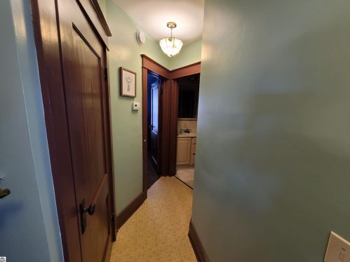 101 Orch Ave, Shepherd MI 48883-9106 exterior