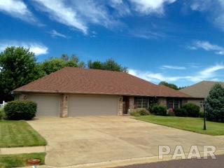 1107 Kennedy Dr, Pekin, IL 61554-1590