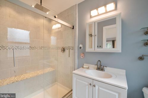 184 Carter Rd, Princeton NJ 08540-2103 exterior