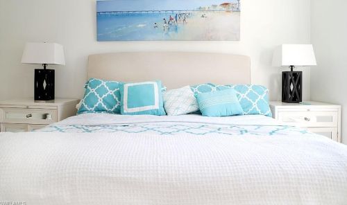 758 93 Ave, Naples FL 34108-2441 exterior