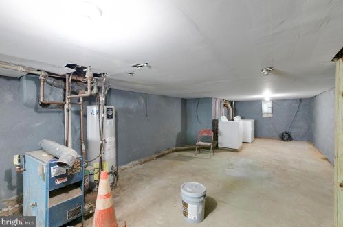 1941 30 St, Philadelphia PA 19121-1838 exterior