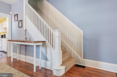 557 Prince St, Lancaster PA 17603-3025 exterior