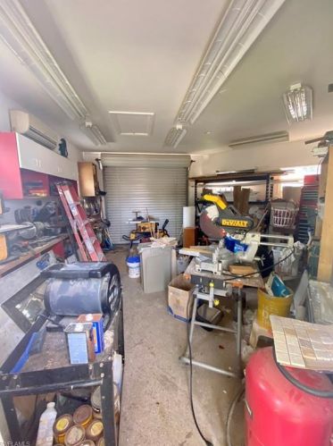 1923 Holiday Ln, Naples FL 34104-4225 exterior