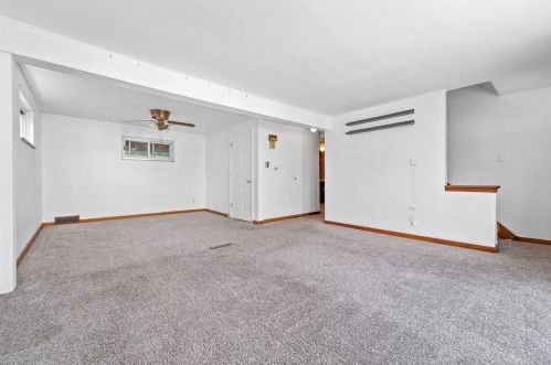 2107 Plainview Ave, Pittsburgh PA 15226-1545 exterior