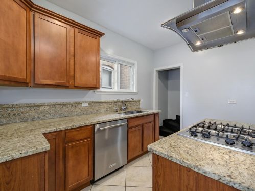 6411 Kedvale Ave, Chicago IL 60629-5108 exterior