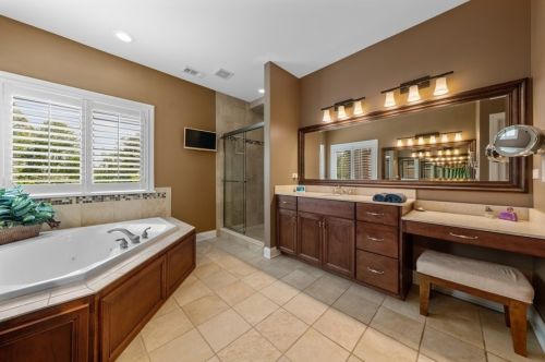 853 Linden Ave, Elmhurst IL 60126-5312 exterior