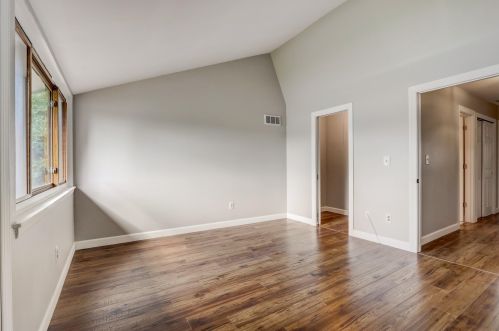 5592 27, Milwaukee WI 53221-4106 exterior