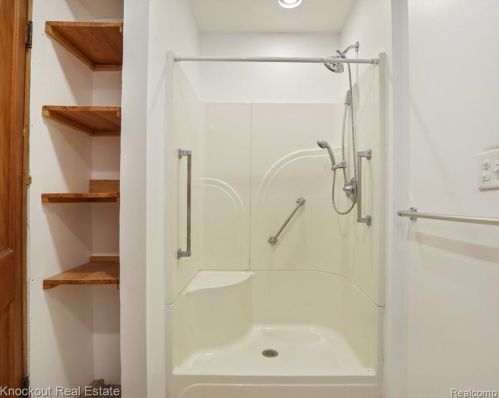 5450 Atkins Rd, Vassar MI 48768-9479 exterior