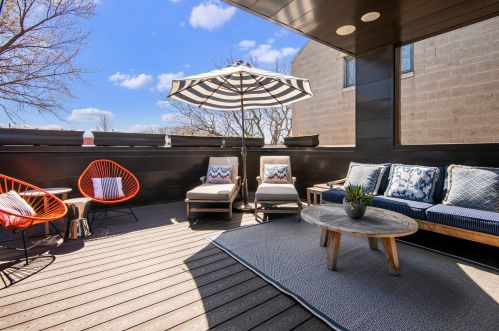 1131 Lill Ave, Chicago IL 60614-2296 exterior