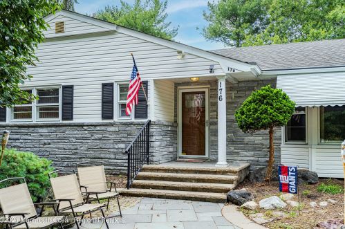 176 Bartley Rd, Jackson Twp NJ  08527-1240 exterior