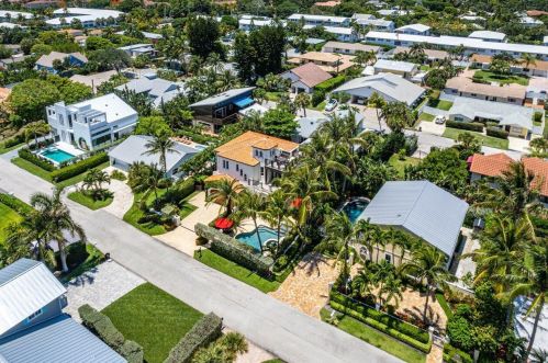 27 Hersey Dr, Boynton Beach FL 33435-7017 exterior