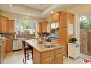 11985 Mayfield Ave, Los Angeles CA  90049-5903 exterior