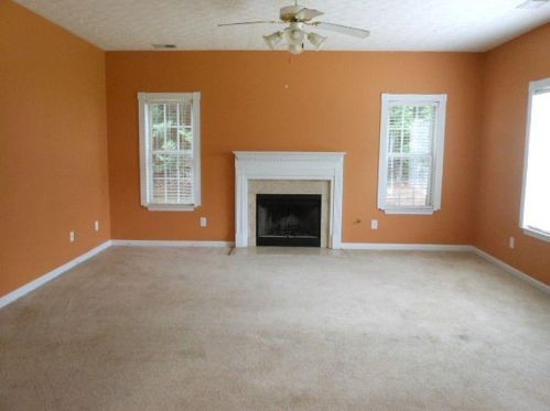 6135 Howell Rdg, Lithonia GA  30058-6605 exterior