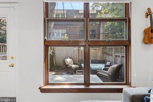 1714 Addison St, Philadelphia PA 19143-1203 exterior