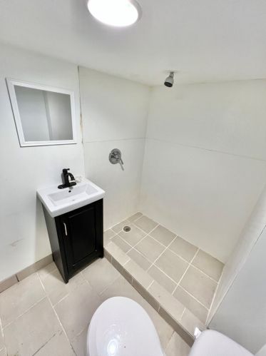 814 Harding Ave, Chicago IL 60805-1437 exterior