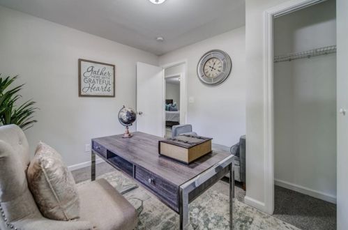 856 Harwell Rd, Atlanta GA  30318-5828 exterior