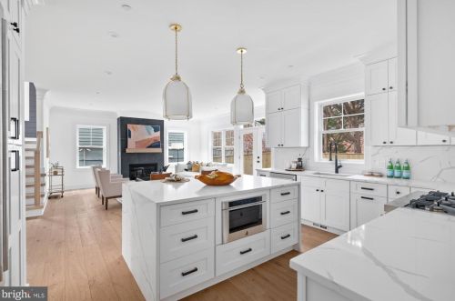 5805 Beech Ave, Bethesda MD  20817-3407 exterior