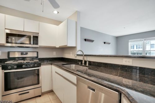 507 Knollwood Ct, Parsippany NJ 07834-3458 exterior